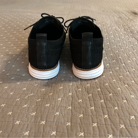 Cole Haan Women’s OriginalGrand Black Sneakers with White Sole Sz 8.5 - Picture 4 of 9